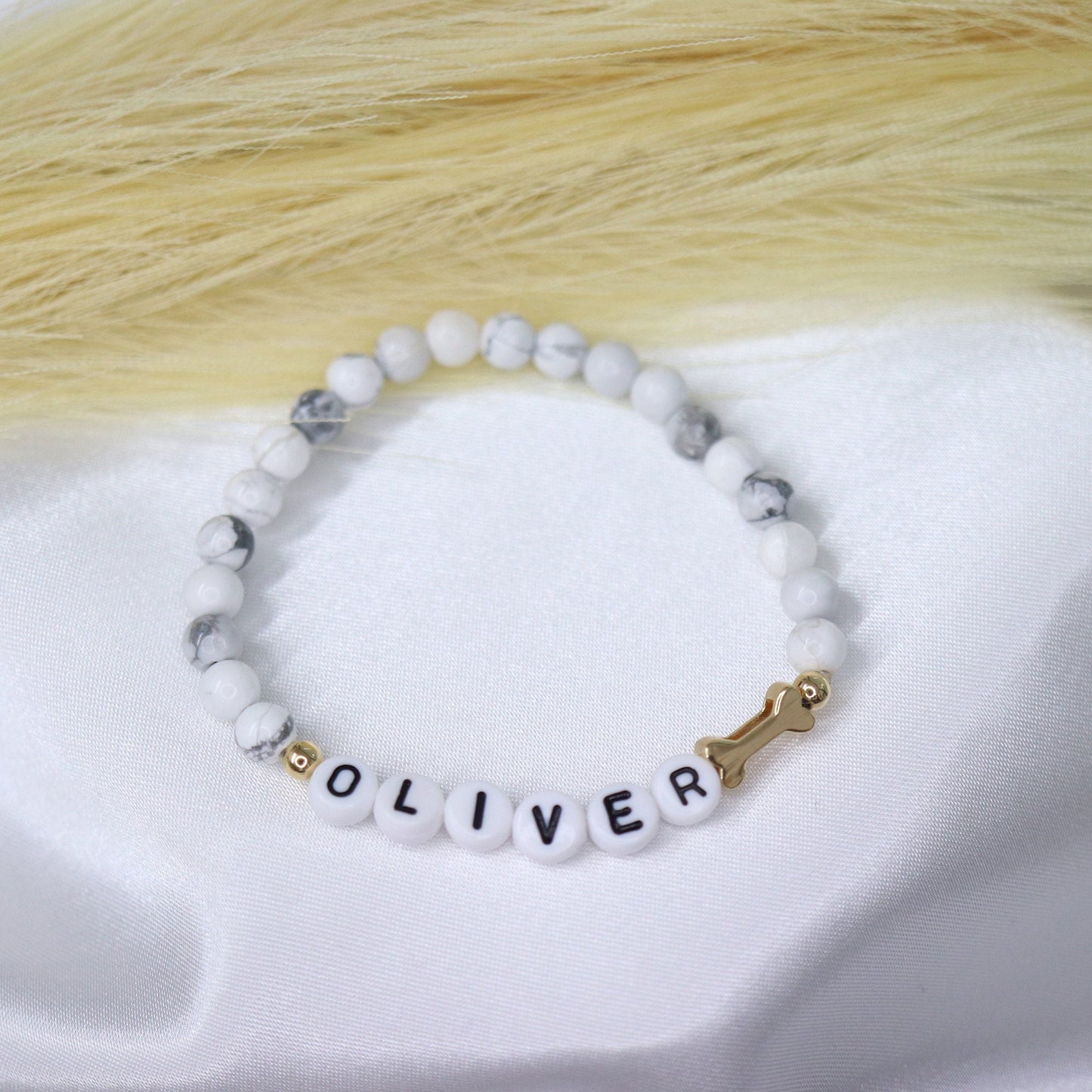 Pulsera personalizada con nombre de perro - Hueso dorado