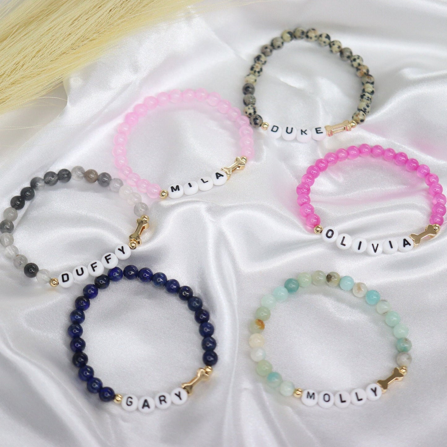 Pulsera personalizada con nombre de perro - Hueso dorado